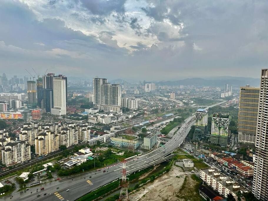 Vertical Paradise Kl @ Level 53 *